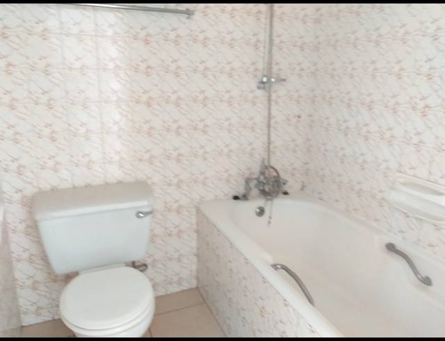 2 BEDROOM APARTMENT RENTED IN DOON HEIGHTS